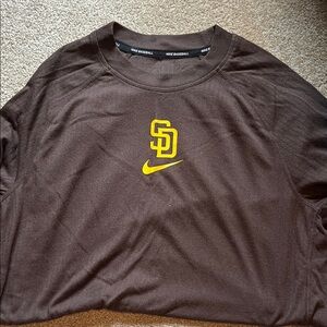 Men’s long sleeve Nike Dri fit San Diego Padres shirt